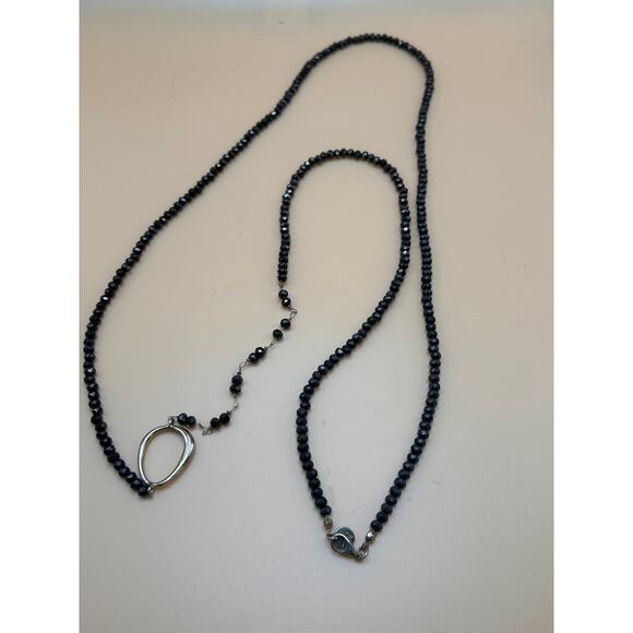 Marilyn Schiff Black Faceted Bead Necklace with Silver Teardrop Pendant - Picture 1 of 4